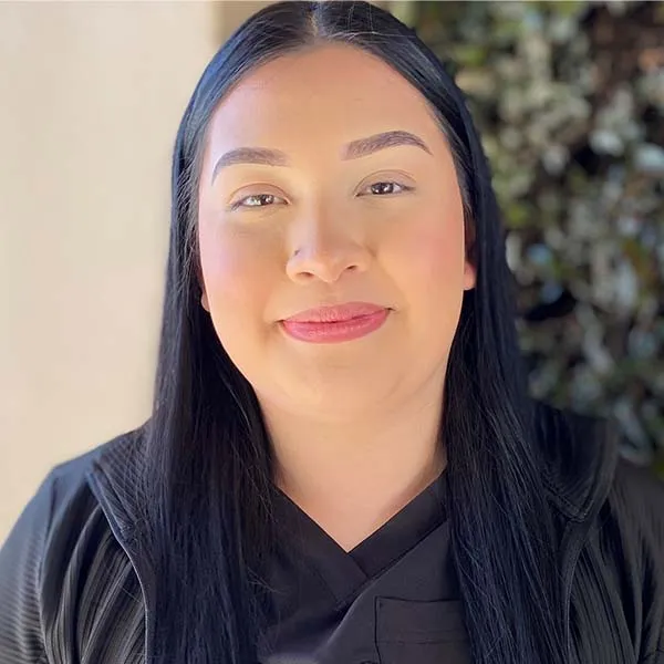 Elise – Dental Assistant